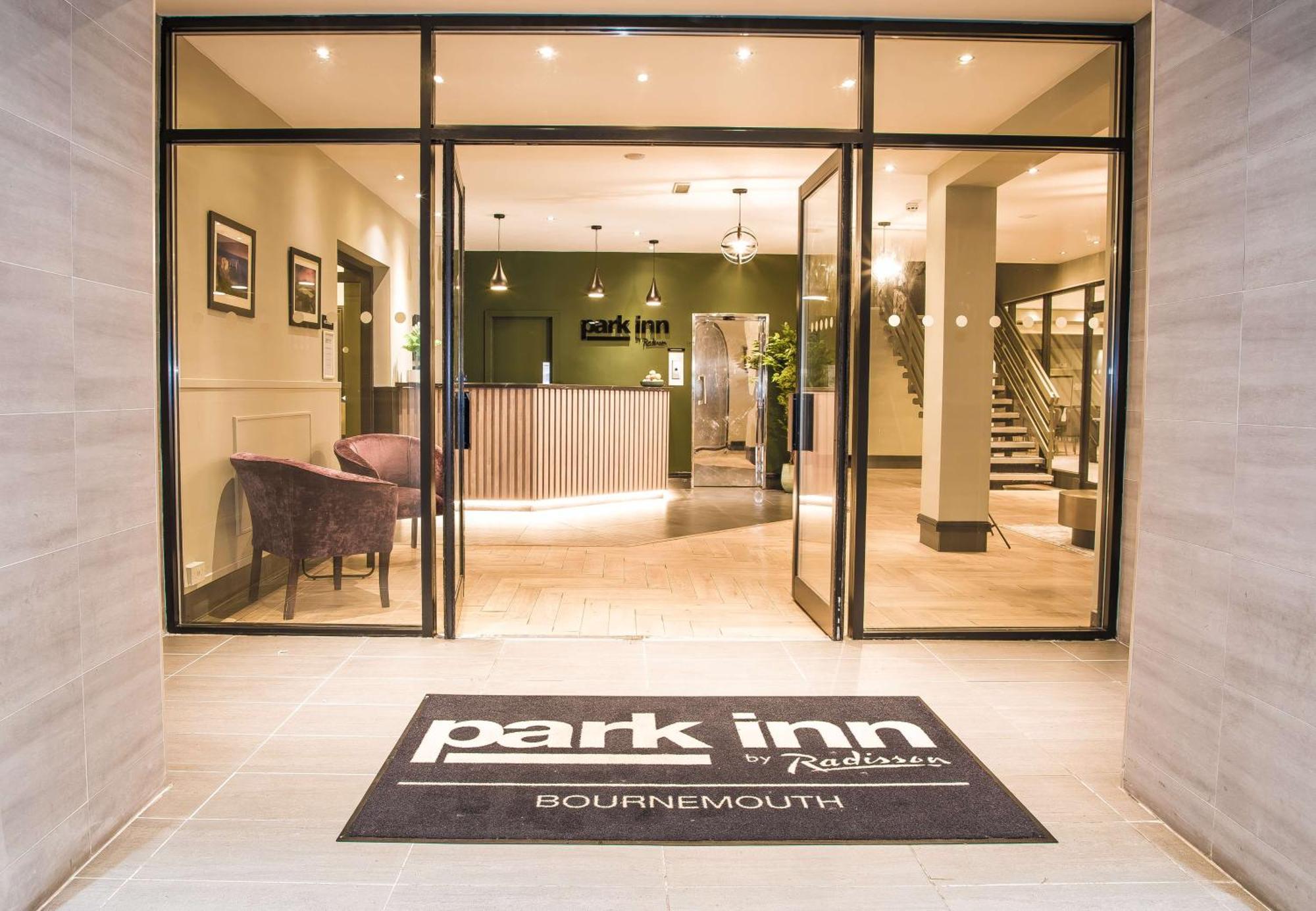 Park Inn By Radisson Борнмут Экстерьер фото